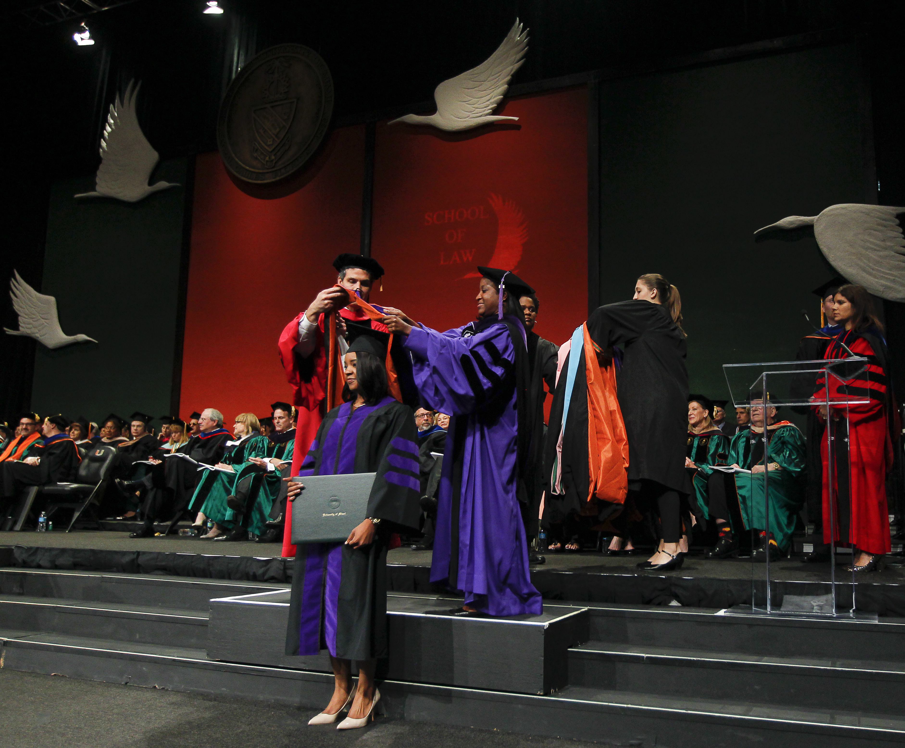 fall-2014-commencement-12